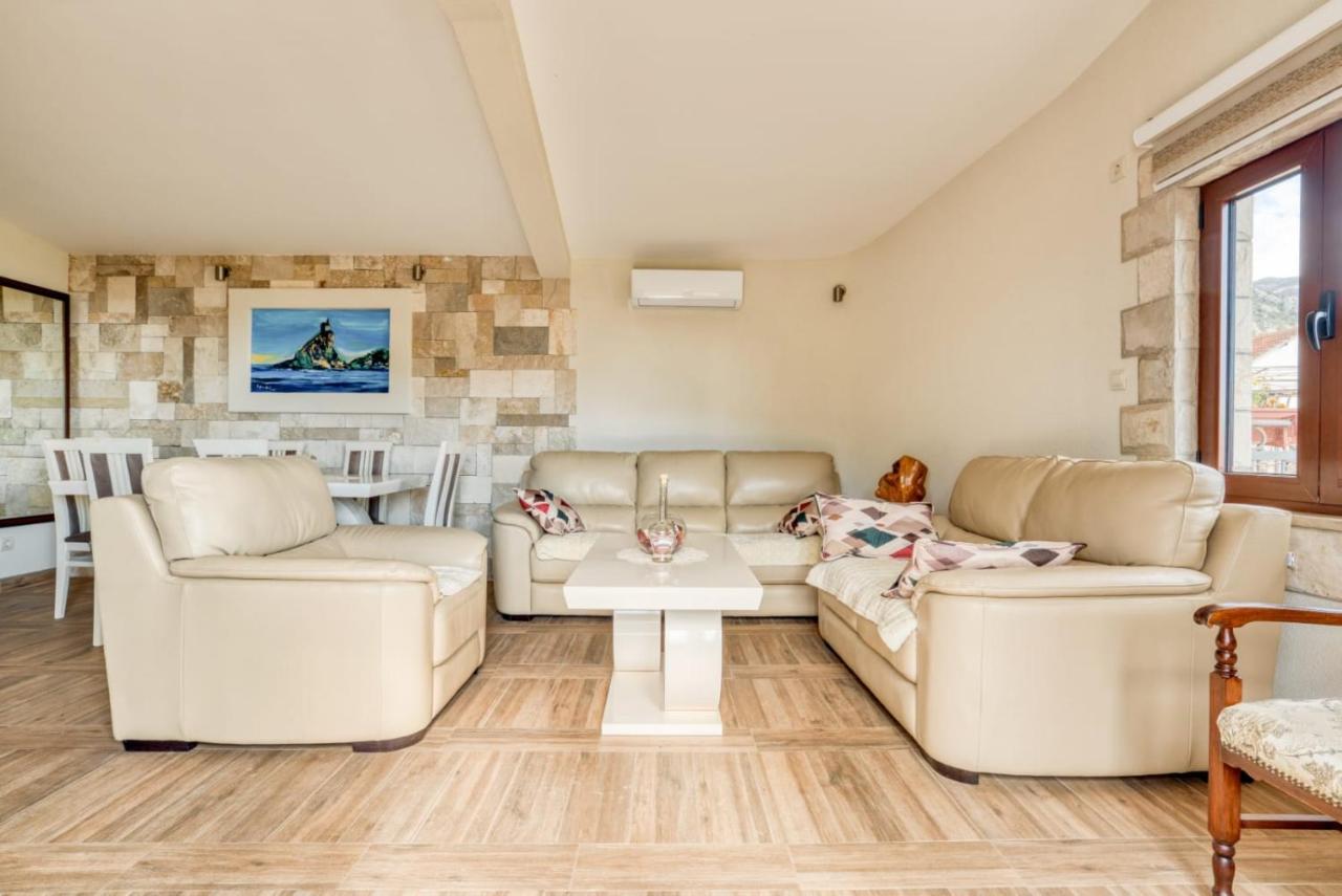 Savovic_Lux Apartamento Petrovac Exterior foto